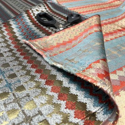 Tessuto multiuso motivo a zig zag multicolor 1