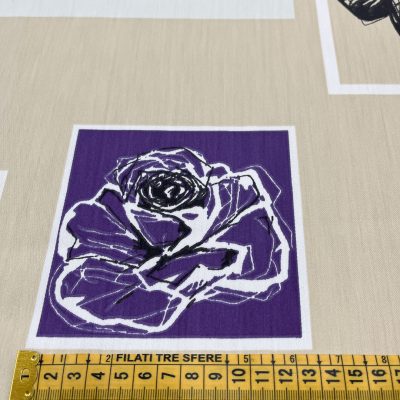 Tessuto fantasia effetto collage con rose colori freddi 5