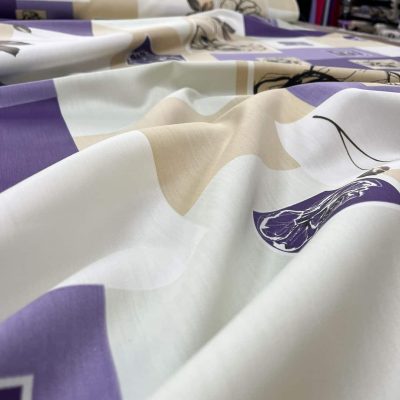 Tessuto fantasia effetto collage con rose colori freddi 2