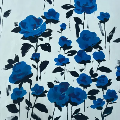 Scampolo di raso di seta coprente fantasia floreale 3