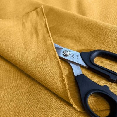 Tessuto arredamento in cotone effetto rigato giallo 4