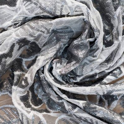 Pizzo elegante floreale