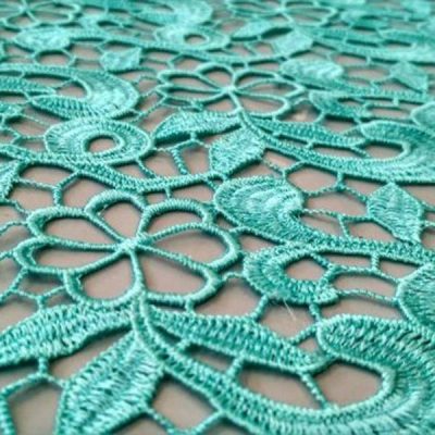 Tessuto in pizzo macram&egrave; tiffany blu 4