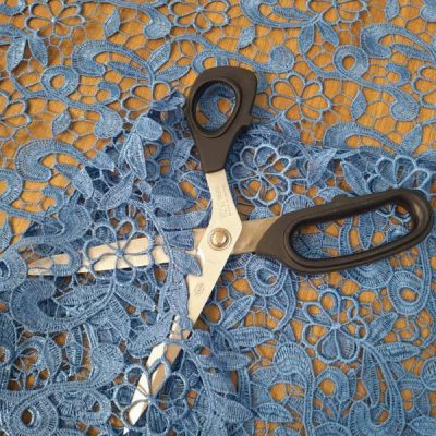 Tessuto in pizzo macram&egrave; tiffany blu 7