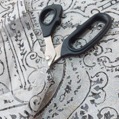 Tessuto raffinato per tende in organza colore grigio e rosa tenue 6