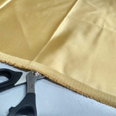 Raso brillante per arredamento beige 2