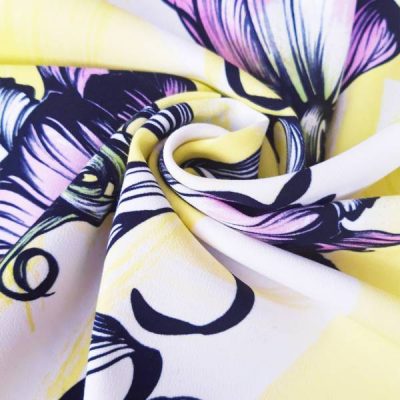 Scampolo a fantasia floreale Alt.145X125 cm