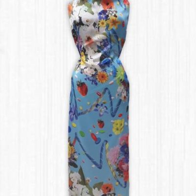 Scampolo in raso di seta elasticizzata floreale alta moda manichino 1