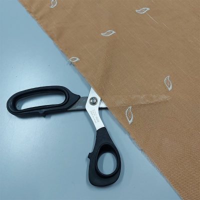 Tenda effetto shantung con ricami rosa salmone 4