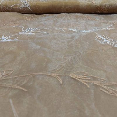 Tessuto per tenda ricamata in organza &ldquo;Terra di Siena&rdquo; 4