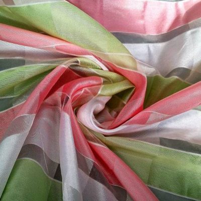 Tendaggi a quadretti con effetto semitrasparente e pastello 2 varianti 1