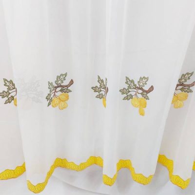 Tessuto per tende con base bianca e fantasie fichi - Alt.220 cm