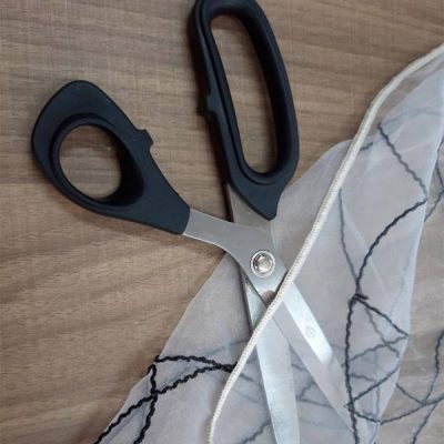 Tessuto per tende in organza ricamata 3