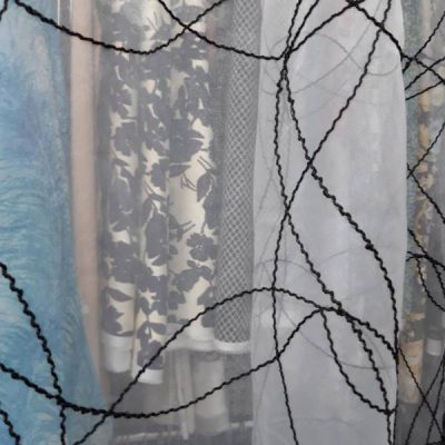 Tessuto per tende in organza ricamata 1