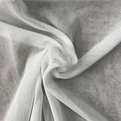 Tendaggio semi trasparente in mussola 7