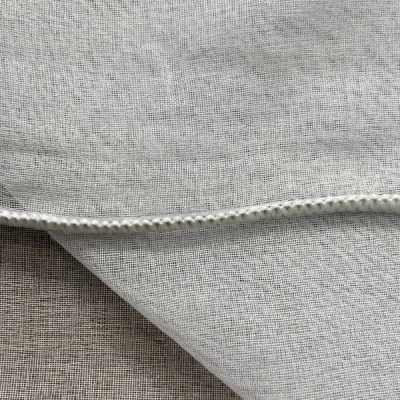 Tendaggio semi trasparente in mussola 3