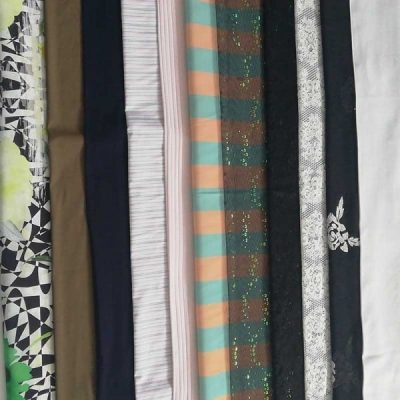 16,5 metri di tessuti a peso casual eleganti - varianti colori/fantasie