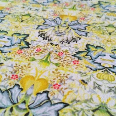 Tessuto a fiori leggermente lucido 4