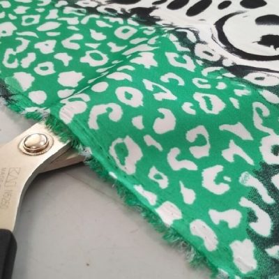 Tessuto abbigliamento maculato e floreale 1