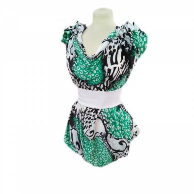 Tessuto abbigliamento maculato e floreale 7