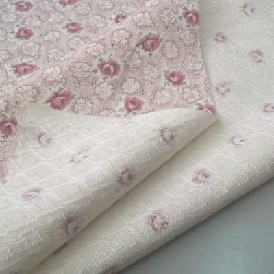 Tessuto per abiti in flanella motivo a fiori colorato rosa antico e bianco al metro 7