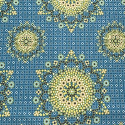 Tessuto d'arredo a mandala effetto mosaico su sfondo azzurro 4