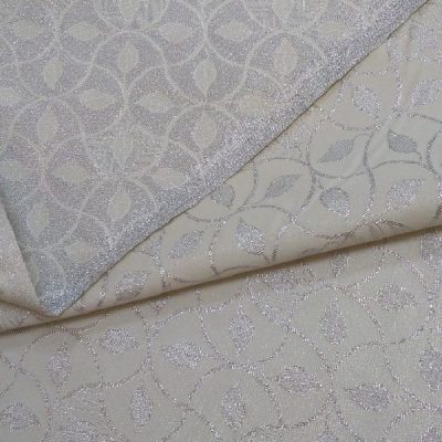 Tessuto double face motivo damascato a foglie panna e argento 2