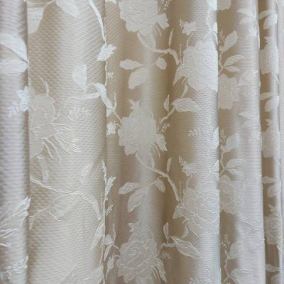 Tessuto multiuso con ricami floreali - 2 Varianti colore Alt.280cm