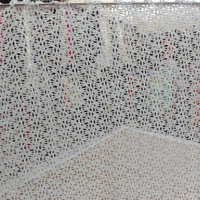 Tessuto in macram&egrave; bianco ottico 1