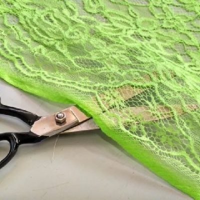 Tessuto in pizzo macram&egrave; a foglie verde 5