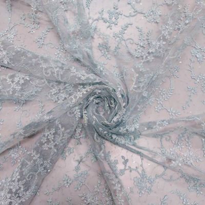 Pizzo con ricami floreali e paillettes 1