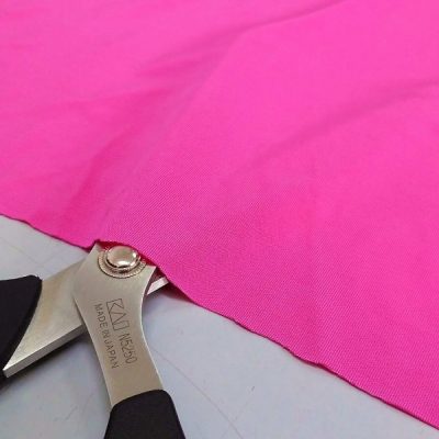 Viscosa elastica per abbigliamento fucsia 2