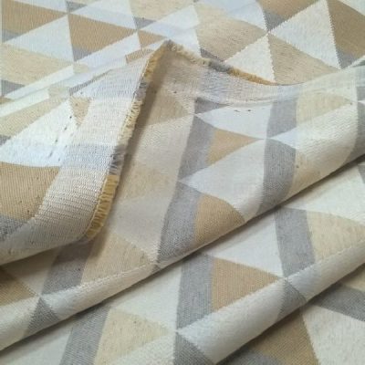 Tessuto motivo geometrico nordico beige 1