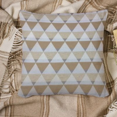 Tessuto motivo geometrico nordico beige 6