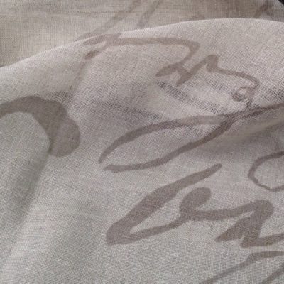 Tendaggi misto lino fantasia calligrafia bianco beige marrone 3