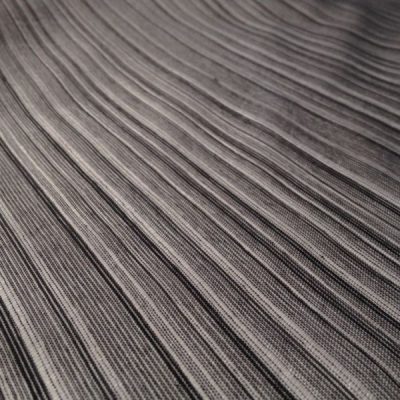 Tende con motivo a righe grigio e nero 2