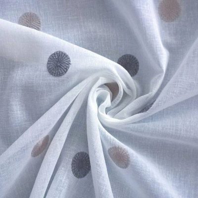 Tessuto per tende motivo a pois ricamati grigio e tortora bianco 5