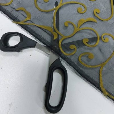 Tende motivo damascato ramage in velluto oro blu nocciola 9