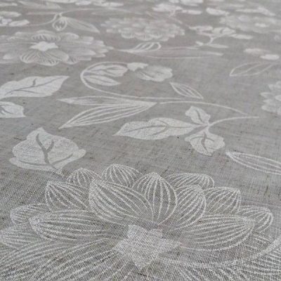 Tessuto lino per tende chic romantico con fantasia floreale colore grigio scuro al metro righello