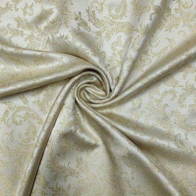 Tovaglia damascato con fantasia oro 3