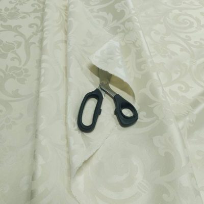 Tessuto per tovaglia Jacquard damascato al metro dettaglio forbici avorio