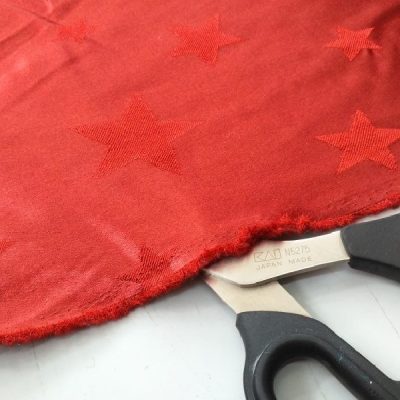 Tessuto lucido natalizio vellutato 4