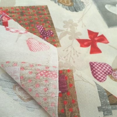 Tovagliato rustico e romantico con cuori e scritte 2