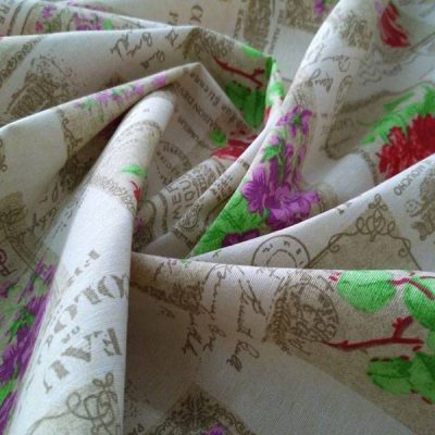 Tovagliato shabby floreale con lettering francese multicolor 1