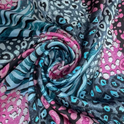 Raso di pura seta made in italy fantasia geometrica e animalier ghirigori 6