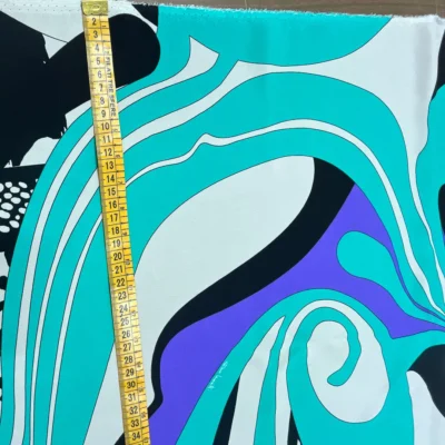 Scampolo in raso di pura seta MADE IN ITALY fantasia astratta 1