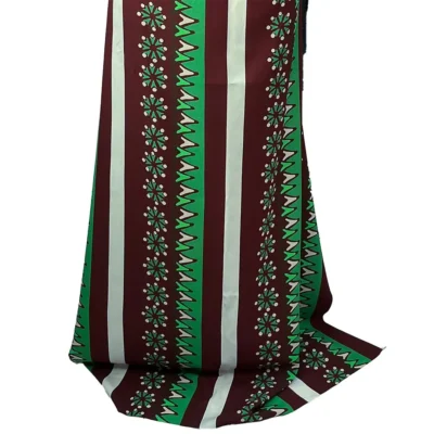 Crepe di pura seta Alta Moda MADE in ITALY - fantasia geometrica manichino 4