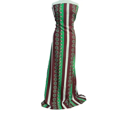 Crepe di pura seta Alta Moda MADE in ITALY - fantasia geometrica manichino 6