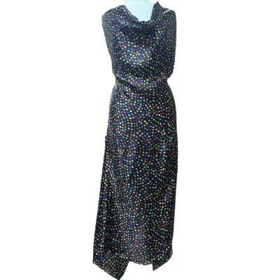 Tessuto in raso di seta alta moda Made in Italy con cerchi multicolor su sfondo nero mannequin 1
