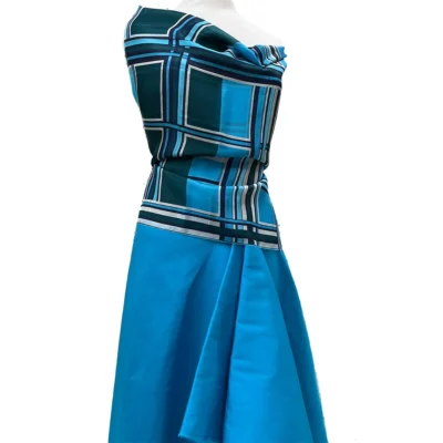 Scampolo di voile in pura seta leggera fantasia con colori freddi – Alt.140 cm